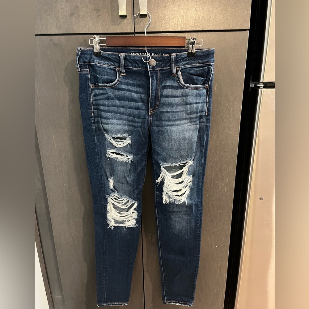 Distressed, Super Stretch Jeans